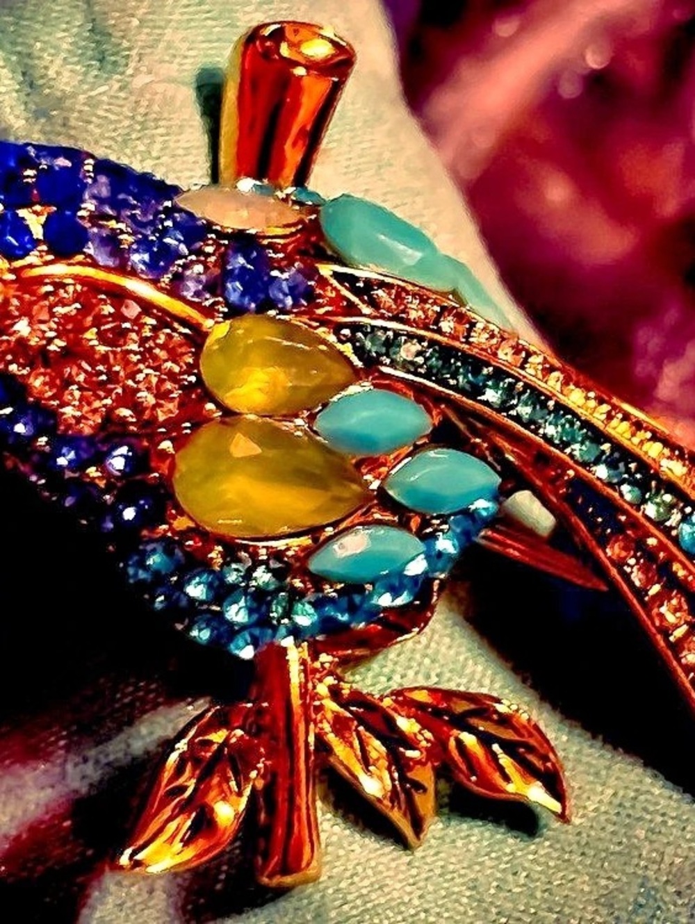 HEIDI DAUS Bird Pin"Sparkling Swallow" Siam Red Rhinestones Big Brooch 3"